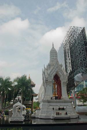 Santuario di Trimurti